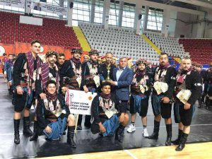 Altıntaş Halk Oyunları Ekipleri Gençlerde Ve Büyüklerde Bölge İkincisi