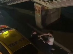 Yolcu Taksiciye "Sür Lan" Deyince Ortalık Karıştı; O Anlar Kameraya Yansıdı