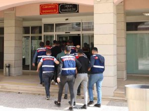 Siirt’te ’Yasa Dışı’ Bahis Operasyonunda 2 Zanlı Tutuklandı