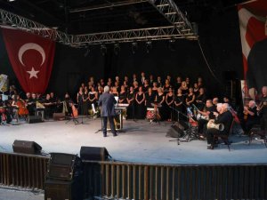 Bodrum Kalesi’nde Türk Sanat Müziği Rüzgarı