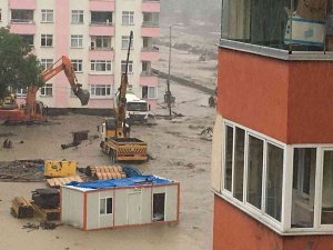 Geçen Sene Sel Felaketinin Yaşandığı Bozkurt’ta Ezine Çayı Yeniden Taştı