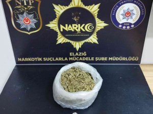 Elazığ’da Polis Uyuşturucuya Geçit Vermiyor: 4 Gözaltı