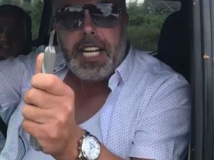Trafikte Tartıştığı 3 Kişiyi Falçatayla Yaraladı, "Doğrarım" Diye Tehdit Etti