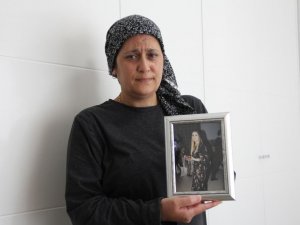 Sokak Ortasında Öldürülen Genç Kızın Annesi Adalet İstiyor: "Pınar Gültekin Gibi Olmasın"
