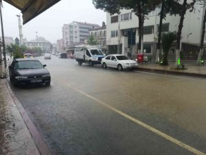 Valilik Uyardı: “Şiddetli Yağışlar Saat 21.00’e Kadar Devam Edecek”