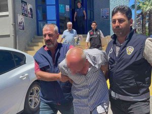 Ayrı Yaşadığı Eşini Vurdu, Çocuklarıyla Kaçarken Yakalandı