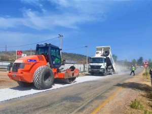 Büyükşehir Bodrum’da Yol Çalışmalarını Sürdürüyor