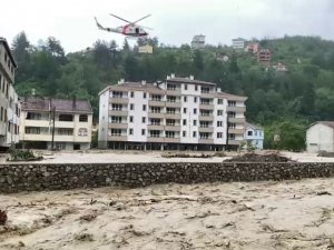 Selin Vurduğu Bozkur’ta Vatandaşlar Helikopterle Tahliye Edildi