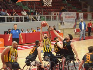 Galatasaray’ı Yenen Fenerbahçe Adını Finale Yazdırdı
