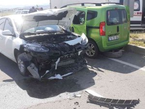 Edirne’de Kavşakta Kaza: 5 Yaralı