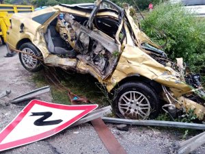 Çorum’da Otomobil Dereye Uçtu: 1 Ölü, 1 Yaralı