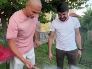 Gökhan İ̇nler’e Doğum Gününde Boru Kebap Sürprizi