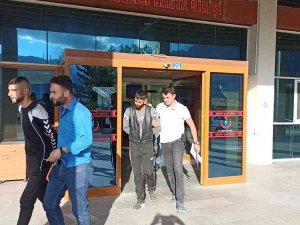 Çaldıkları Motosikletlerle Konya’ya Gidemeden Yakalandılar