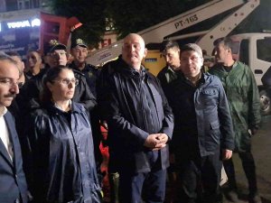 Bakan Soylu, Bartın’daki Sel Bölgesinde: "Vatandaşımızla Bu Sel Afetinin Oluşturduğu Süreç Ortadan Kalkana Kadar Beraber Olacağız"