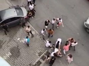 Yol Verme Kavgasında Ortalık Savaş Alanına Döndü