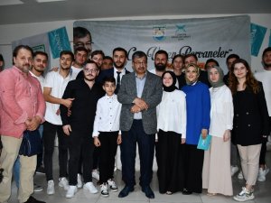 Hayati İ̇nanç İ̇znik’te Sevenleriyle Buluştu