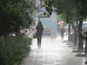 Denizli’de Gök Gürültülü Yağış Bekleniyor