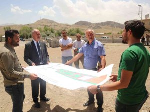 Tuşba’da ‘Parkı Olmayan’ Merkez Mahalle Kalmıyor