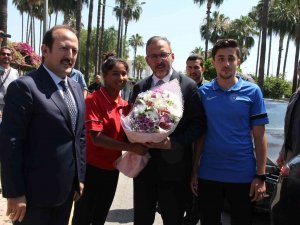 Gençlik Ve Spor Bakanı Kasapoğlu Mersin’de