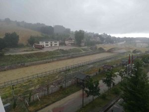 Samsun Valiliği’nden ‘Şiddetli Yağış’ Açıklaması