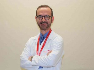 Karın Germe Ameliyatında Sigara İçenler Ve Şeker Hastalarında Yara Problemleri Yaşanabiliyor