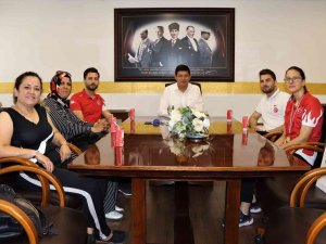 Nazilli’nin Şampiyon Kızı Başkan Özcan’a Teşekkür Etti