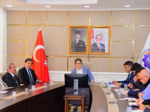 Afet Bölgelerine 500’er Bin Tl Yardım