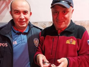 İ̇tfaiye Ekipleri Yavru Kuşlar İçin Seferber Oldu