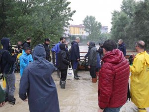 Bakan Soylu, Bartın’da Sel Boyutunu İzlerini Sabahın İlk Saatlerinde Yerinde İnceledi