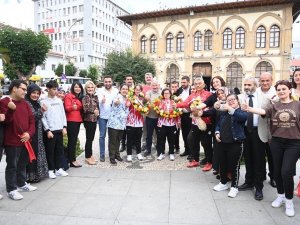Şampiyonlara Coşkulu Karşılama