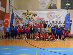 Afyonkarahisar’da Anali̇g Masa Tenisi Yarı Final Müsabakaları Tamamlandı