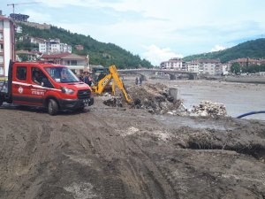 Ankara Büyükşehir Belediyesi Sel Felaketinin Yaralarını Sarmak İçin Kastamonu’da