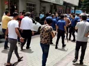 Sultangazi’de Park Tartışması Silahlı Kavgaya Dönüştü