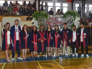 Yaşar Doğu Spor Bilimleri Fakültesi Mezunlarını Uğurladı