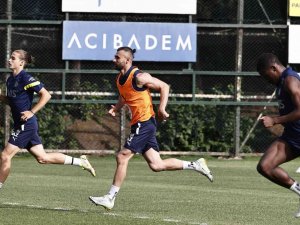 Fenerbahçe, Yeni Sezon Hazırlıklarını Sürdürdü