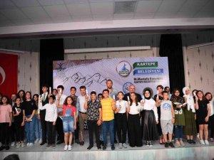 Genç Akademi’de Öğrencilere Sertifikaları Verildi