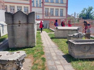 Binlerce Yıllık Ölüm Kültürünü Yansıtıyorlar: Zenginliğin Ve Soyluluğun Sembolüydüler