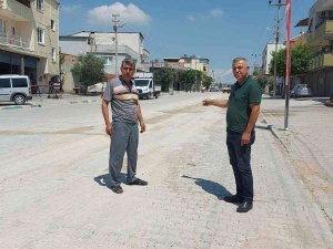 4 Aydır Yapılmayan Yol Vatandaşı Çileden Çıkardı