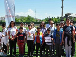 Kars’ta Spor Okullarının Açılışı