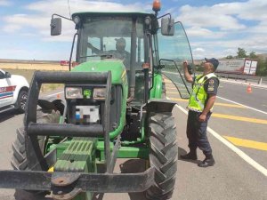 Aksaray’da Traktörler Denetim Altında