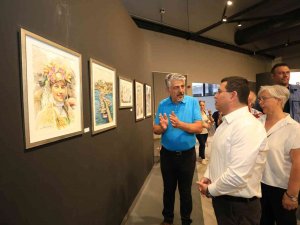 Antalya Resim Çalıştayı Sergisi Kapıları Açtı