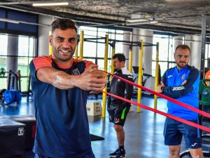 Başakşehir Salonda Çalıştı