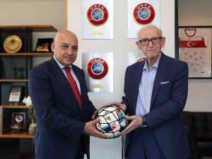 Şenes Erzik, Tff Başkanı Mehmet Büyükekşi’yi Ziyaret Etti