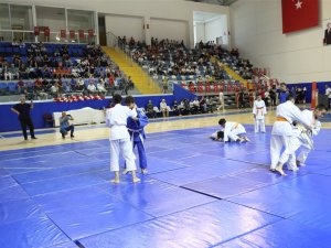 Malatya’da Yaz Spor Okullarına Gösterili Açılış