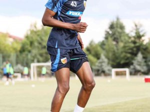 Kayserispor Antrenmanlarını Sürdürüyor