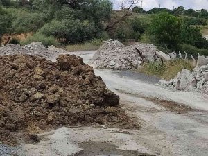 Otoyol Bağlantı Yolu Kaçak Hafriyat Nedeni İle Kapandı