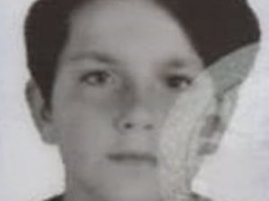 Silahla Oynarken Kardeşini Vurdu