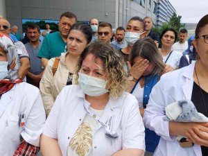 42 Yaşında Hayatını Kaybeden Sağlıkçıya Gözyaşı