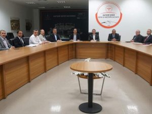 Evde Sağlık Masaya Yatırıldı