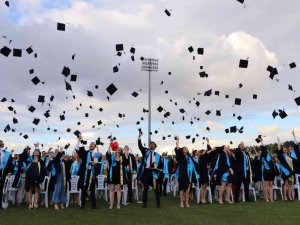 Esogü Tıp Fakültesi 2022 Mezunlarını Verdi